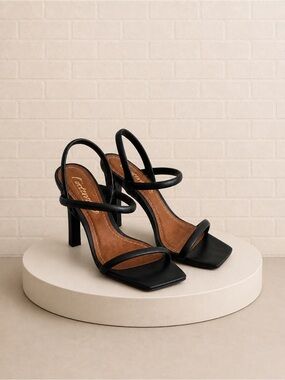 L'INTERVALLE Black Strappy Square-Toe Block Heels
